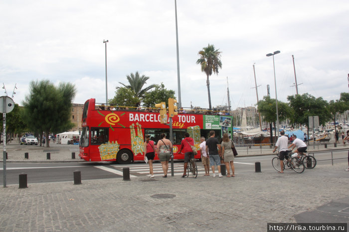По Барселоне на туристическом автобусе Барселона, Испания