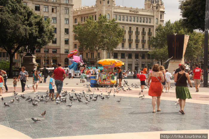 Самая известная площадь города Барселона, Испания