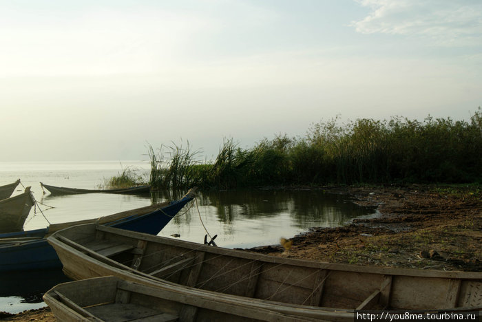 лодки Озеро Альберт, Уганда