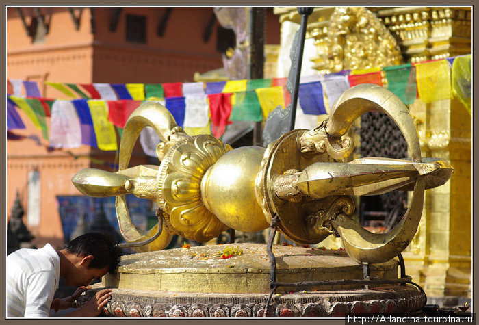 Cоздавший сам себя из ничего... Катманду, Непал