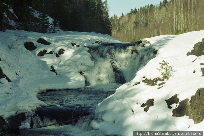 Водопад Кивач зимой Кивач Заповедник, Россия