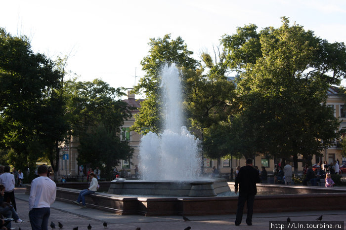 Поющий фонтан Кронштадт, Россия