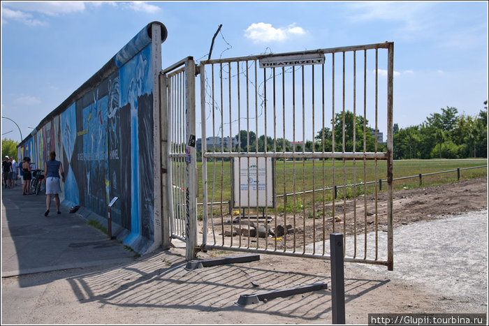 21 годовщине падения Берлинской стены посвящается Берлин, Германия