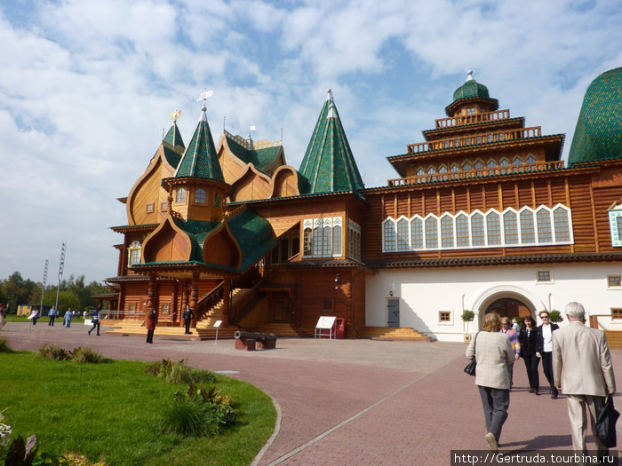Вот он, воссозданный деревянный дворец царя Алексея Михайловича! Москва, Россия