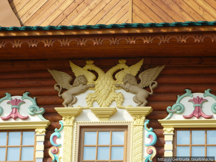 Орлы и львы над царским окном Москва, Россия