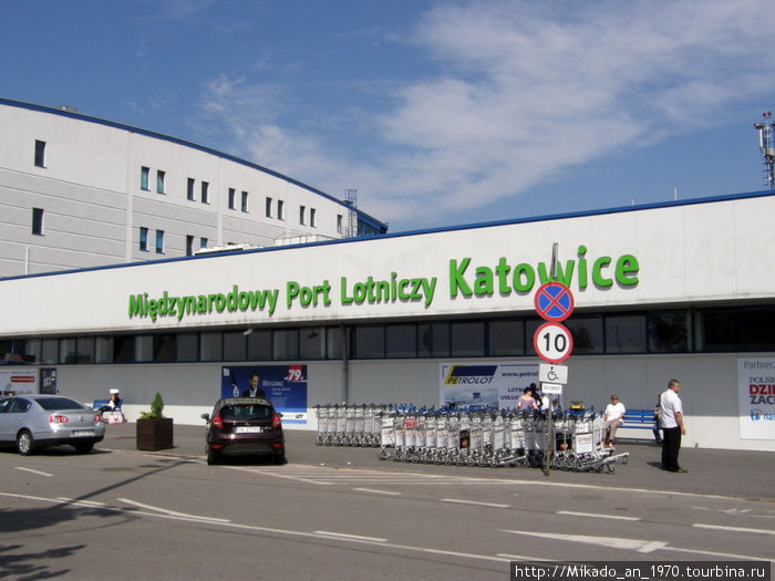 Аэропорт Катовице-Пржович, вид спереди Катовице, Польша