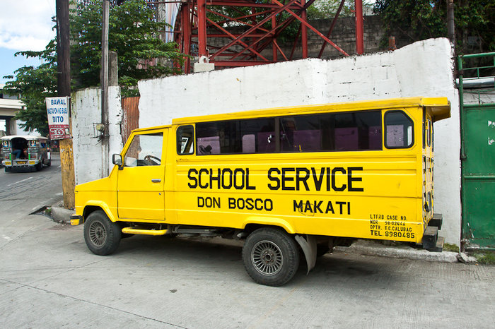 Школьный автобус Мандалуйонг, Филиппины
