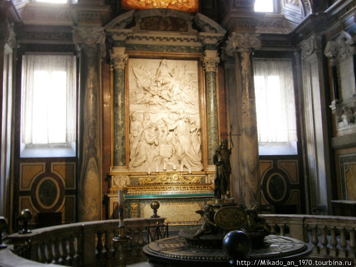 Внутри церкви, фрагмент Рим, Италия