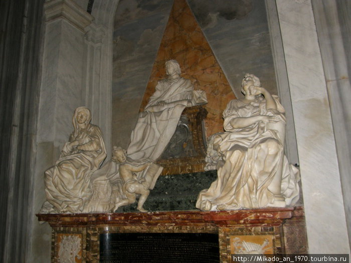 Скульптурная группа в церкви Рим, Италия