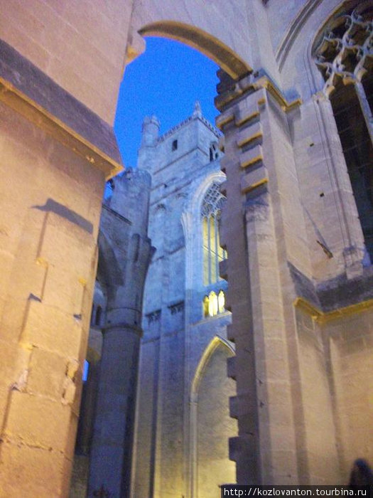 Арки собора Нарбонна, Франция