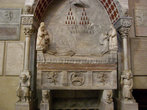 Гробница в Бергамском Дуомо