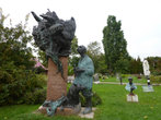 Скульптору Степану Дмитриевичу Нефедову( 1876-1959),мастеру скульптуры по дереву.