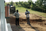 слева управляющий UBEGA SSETTEMA — Ваш угандийский друг :)

Адрес для связи: Uganda, Ubega Ssettema, P.O.Box 442, Hoima