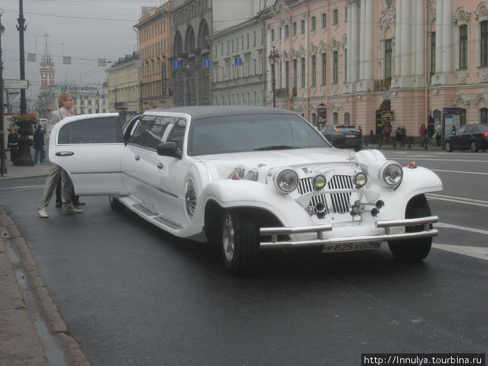 Свадебный кортеж Санкт-Петербург, Россия