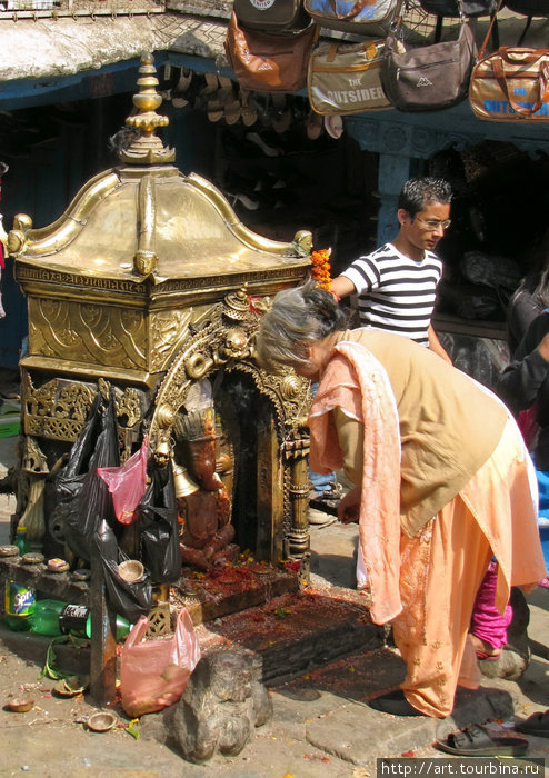 Такие вот мини храмики. Катманду, Непал