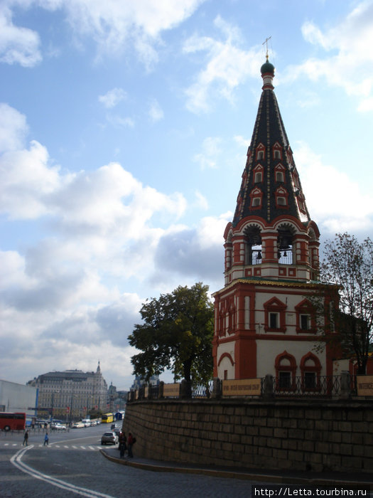 Колокольня собора Василия Блаженного Москва, Россия