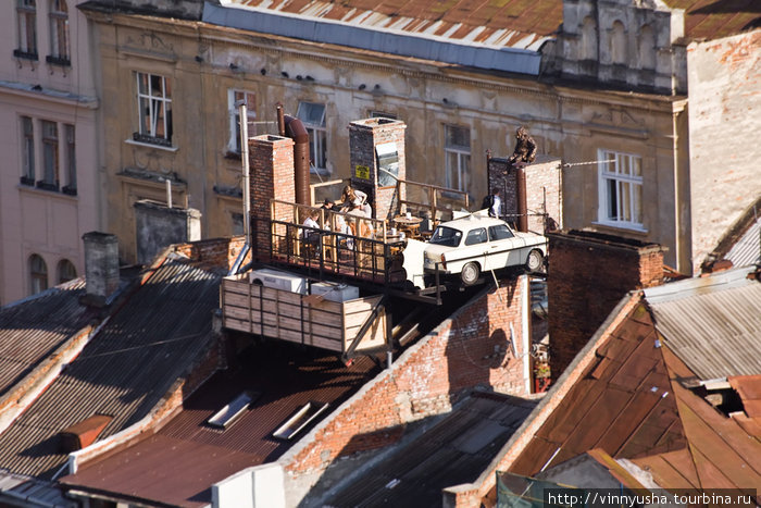 Вид с ратуши. Кафе на крыше дома. Львов, Украина