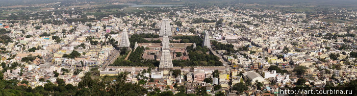 Градообразующий храм в Тируваннамалаи. Штат Тамилнад, Индия