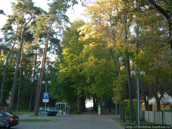 Улочки Юрмалы ранней осенью Юрмала, Латвия