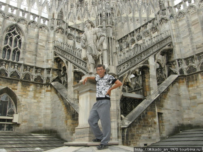 Я и памятник Милан, Италия