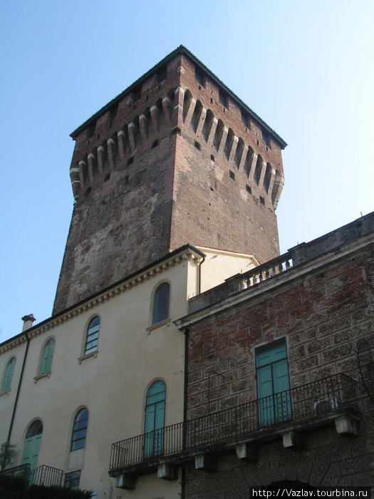 Ворота Кастелло / Porta Castello