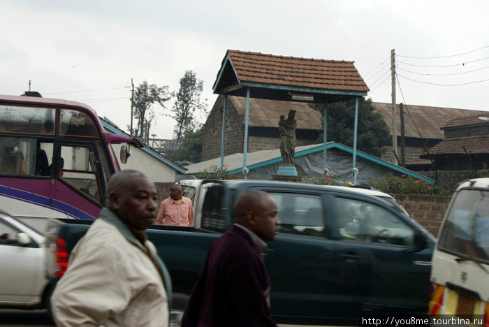 никаких правил — успей перебежать Найроби, Кения
