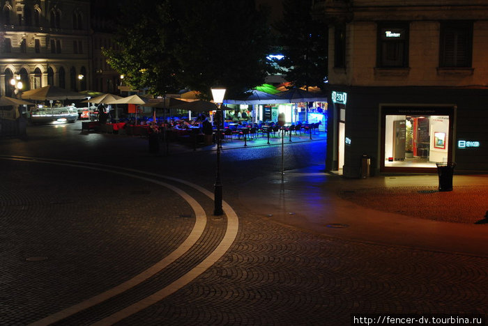 Ночью ресторанная жизнь естественно не замирает Любляна, Словения