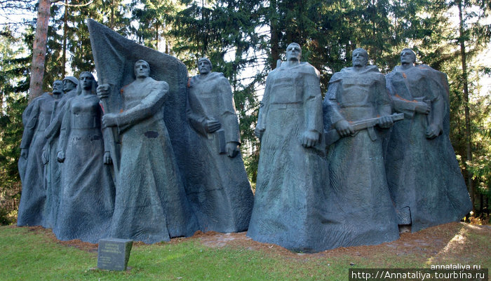 Памятник Советским партизанам-подпольщикам Друскининкай, Литва