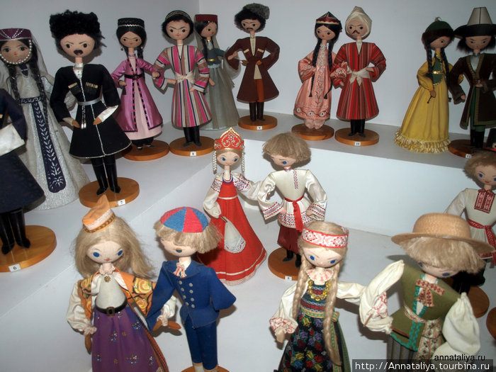 Куклы в национальных костюмах 15 республик СССР Друскининкай, Литва