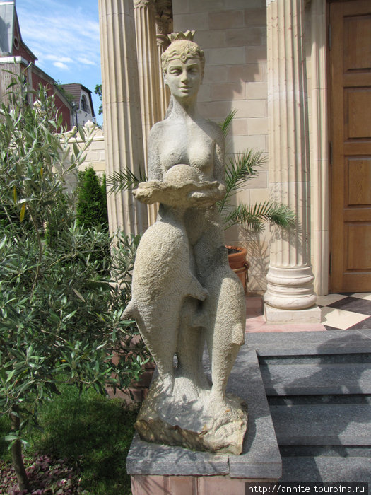 Павильон Античности, статуя Галатеи. Кабардинка, Россия