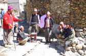 Собрание жильцов у храма монастыря