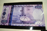 руандийские франки Frw