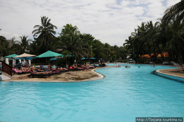 Diani Reef Beach Resort & Spa Укунда, Кения
