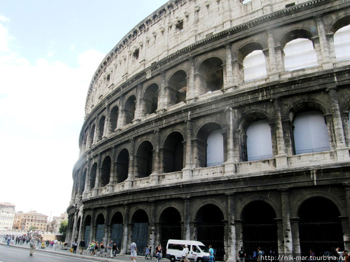Визитная карточка Рима — Колизей. Рим, Италия