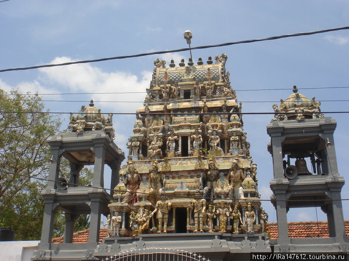 Индийский храм Шри-Ланка