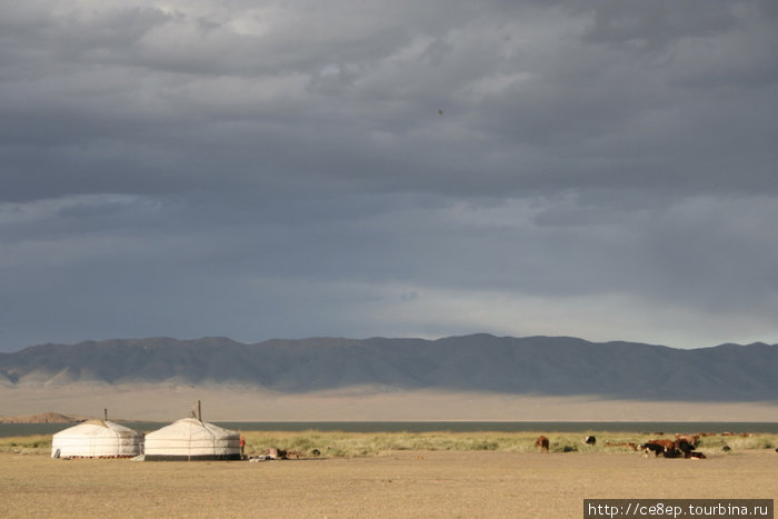 Классический монгольский пейзаж, встречается повсеместно. Монголия
