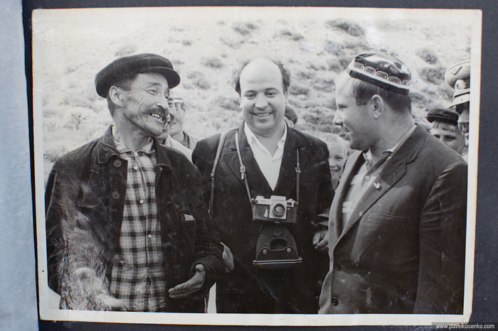 Ю.А. Гагарин с визитом в Киргизию, с. Тамга, Иссык-Кульская область, 1965 г. Ущелье Барскоон, Киргизия