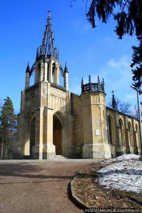 Неоготическая церковь Петра и Павла в Шувалово. Россия