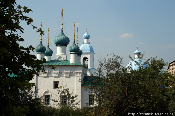 Храм усекновения главы Иоанна Предтечи времен Ивана Грозного в Алатыре. Россия