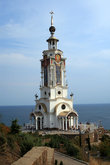 Храм в Солнечногорском. Вообще-то Крым несколько лет, как Украина. Но ведь была же Россия.