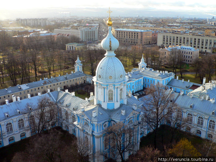 Смольный монастырь в С-Пб. Россия