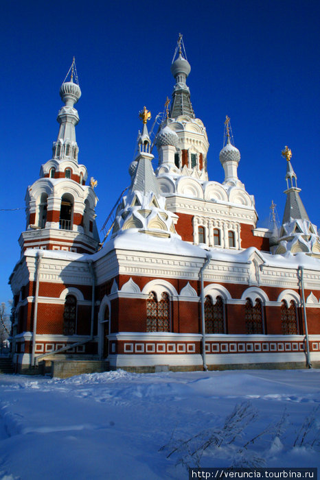 Храм в Павловске. Россия