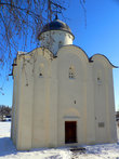 Церковь домонгольского периода (первая св. Георгия в крепости) – Успения Пресвятой Богородицы в Старой Ладоге.
