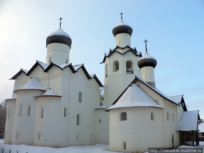 Спасо — Преображенский монастырь в Старой Руссе. Россия
