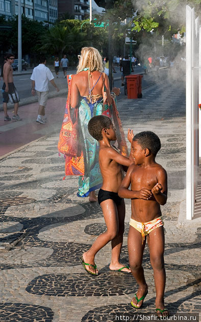 Пляжные душевые Рио-де-Жанейро, Бразилия