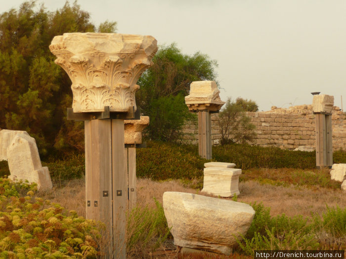 площадь статуй Кесария, Израиль