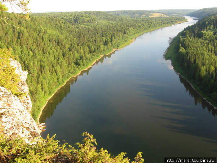 Вишера — красивейшая уральская река — идеально подходит для семейных сплавов и для сплавов большими компаниями Пермский край, Россия