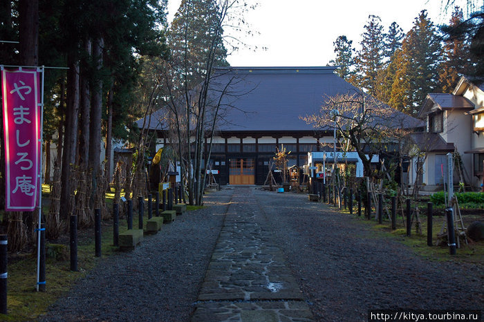 В фамильном храме клана Уэсуги (храм Ринсэндзи) Йонэдзава, Япония