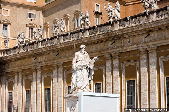 Статуя Апостола Павла Рим, Италия