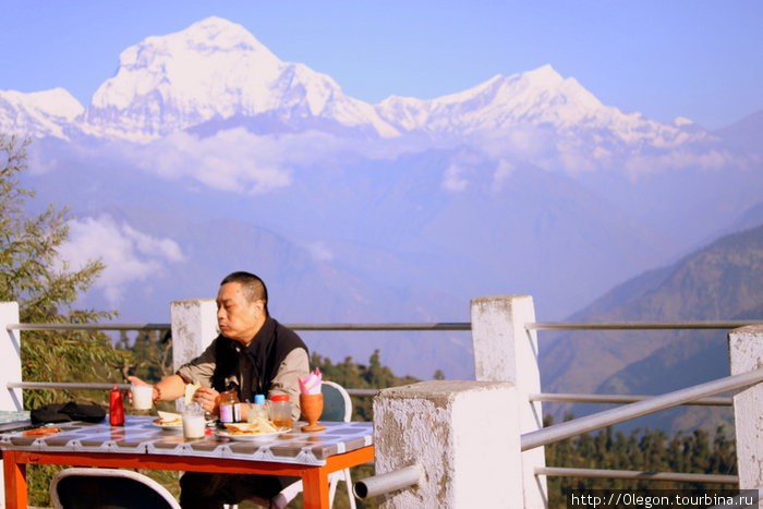 Завтрак с видом Зона Дхавалагири, Непал
